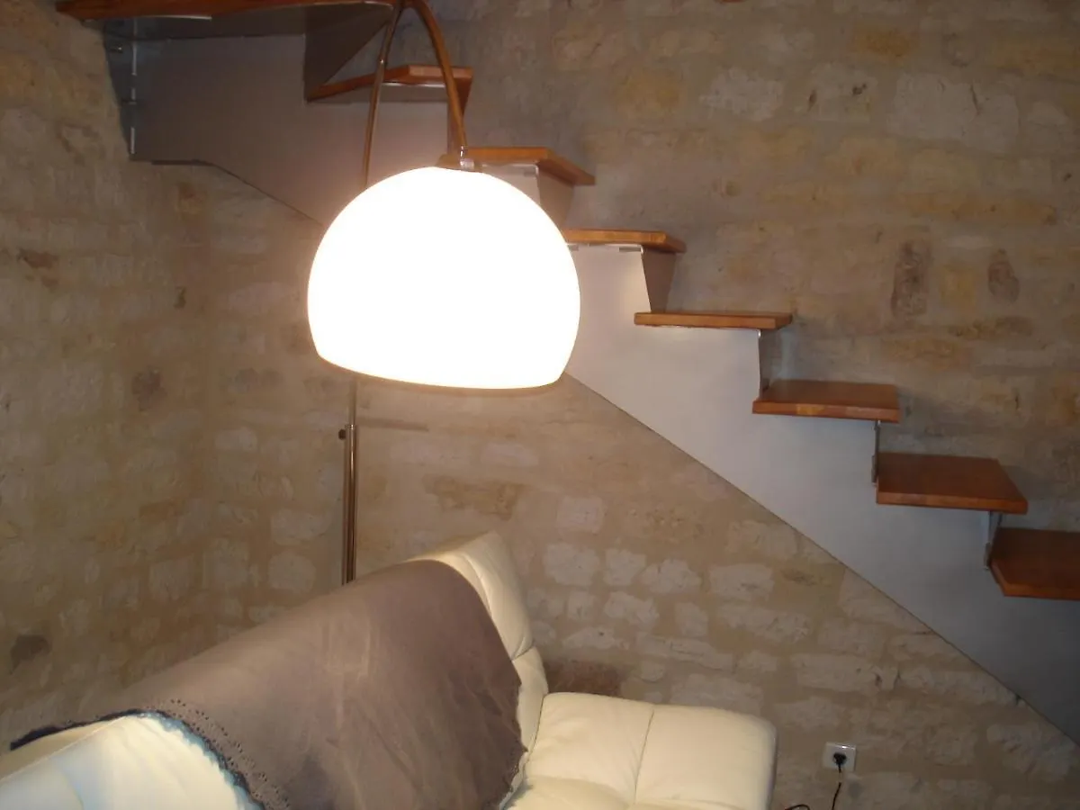 Kır Evi Le Pigeonnier Konuk evi Virac Fransa